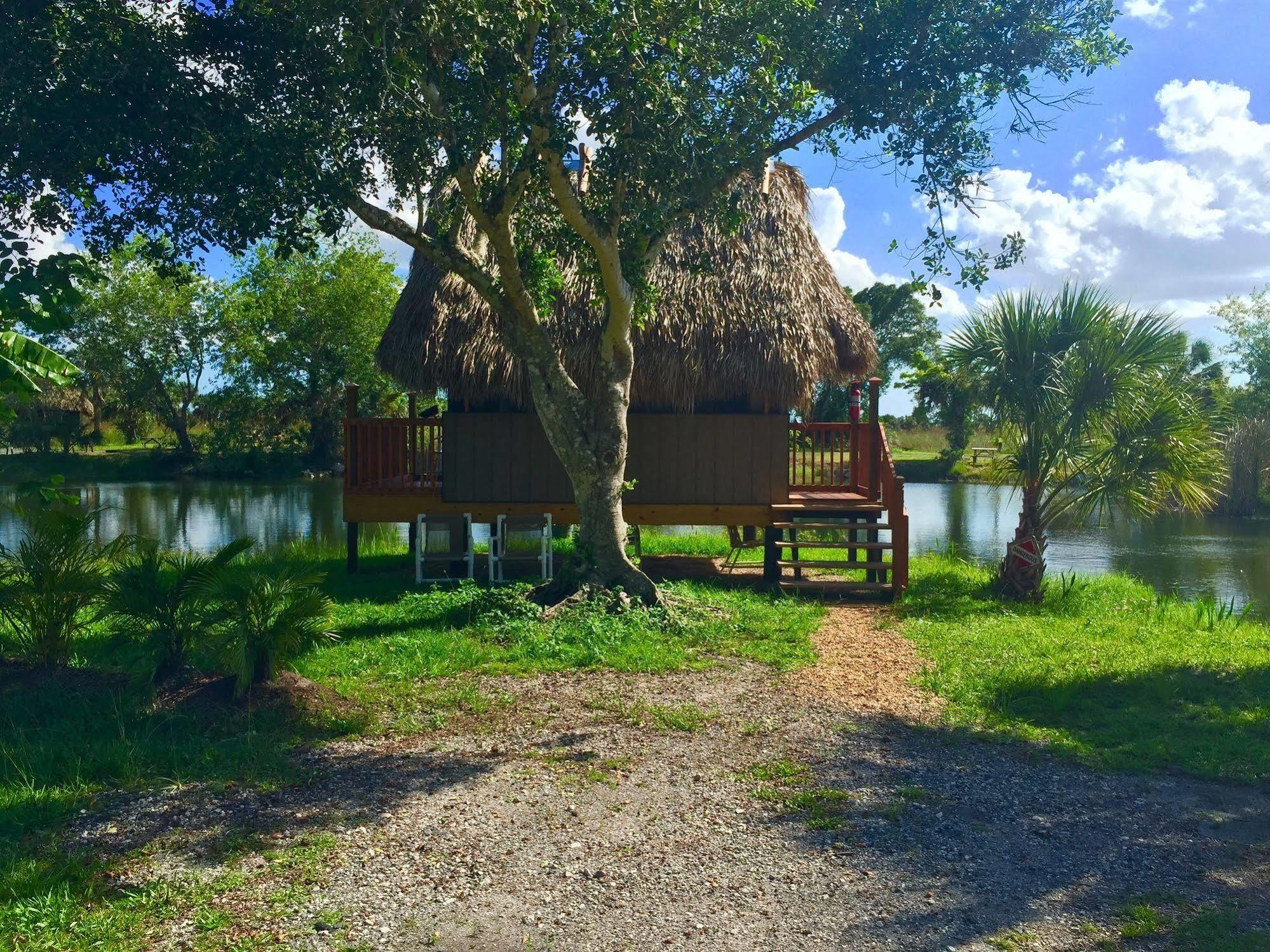 Everglades Chickee Cottage & Bungalow - Ochopee Eksteriør bilde